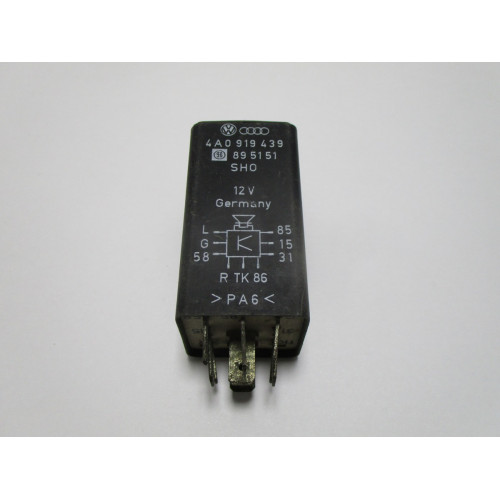 Volkswagen Audi Röle 4A0919439 4A0 919 439