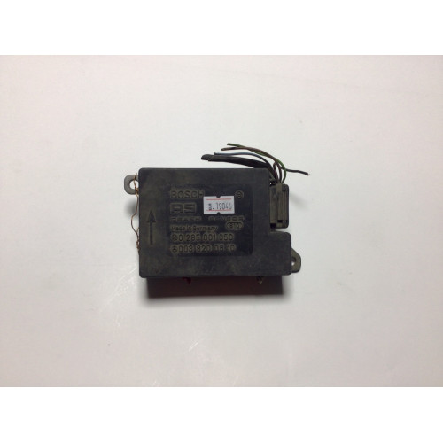 Mercedes Benz E W124 Airbag Kontrol Ünitesi 0038200610 0285001050