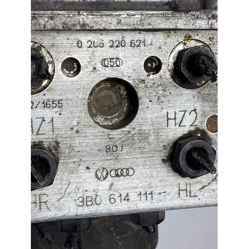 Volkswagen Passat Audi A4 A6 A8 ABS Beyni 0273004573 0265220621 3B0614111