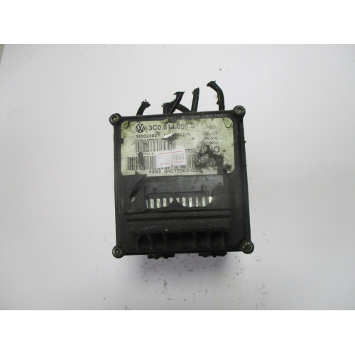 Volkswagen Passat ABS Beyni 3C0614095S 16332402 16332502-A 