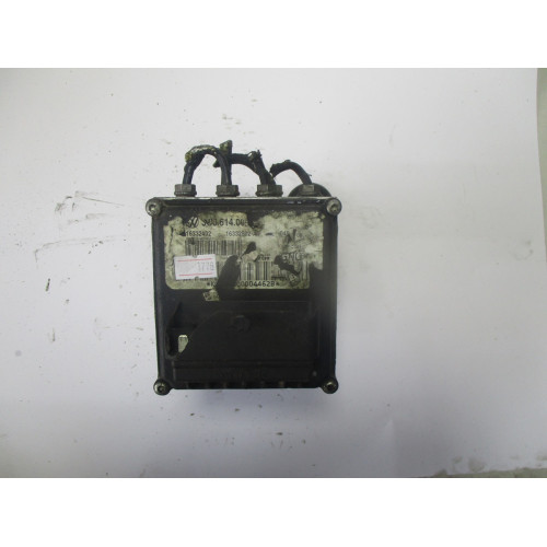 Volkswagen Passat ABS Beyni 3C0614095S 16332402 16332502-A 