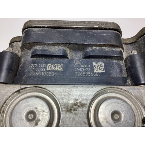 Renault Clio 2 ABS Beyni 0265800335 8200229137 0265231333