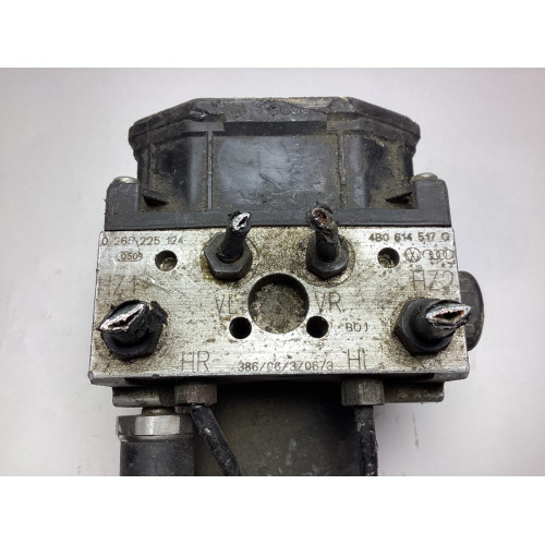 Volkswagen Passat B5.5 Audi A4 ABS Beyni 4B0614517G 0265950055 0265225124