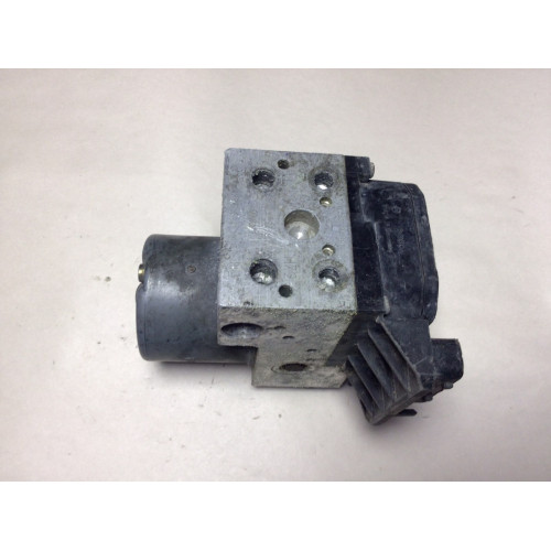 Volkswagen Passat ABS Beyni 0265202401 8E0614111T