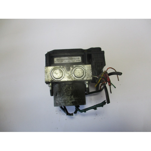 Renault Clio 2 ABS Beyni 0265800335 8200229137 0265231333