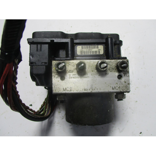 Renault Clio 2 ABS Beyni 0265800335 8200229137 0265231333