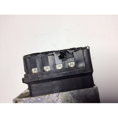 Mitsubishi L200 ABS Beyni MR449642 43205302