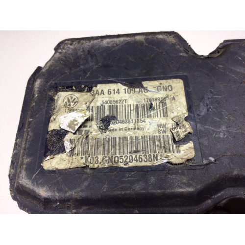 Volkswagen Passat ABS Beyni 3AA614109AG 17654056 54085622T 17618956-A