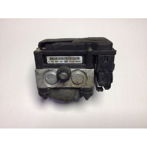 Renault Clio 3 ABS Beyni 0265800559 8200747140 0265232077 