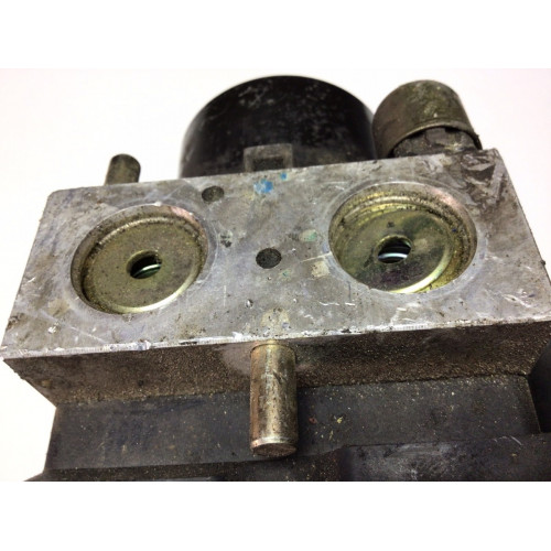 Mitsubishi Pajero Montero ABS Beyni 445104020 140608270043