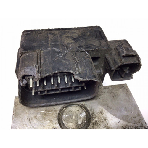 Mitsubishi Pajero Montero ABS Beyni 445104020 140608270043