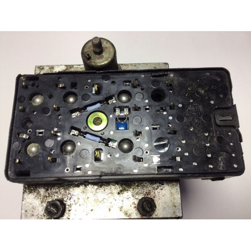 Toyota Corolla ABS Pompası 44510-96030 4C180088