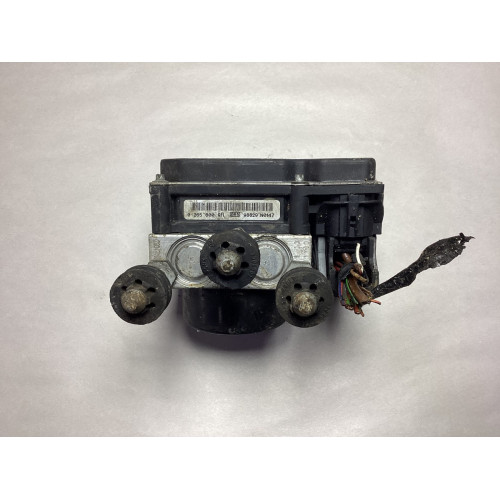 Volkswagen Polo ABS Beyni 0265800911 0265237034 6R0614117P 6R0907379AB
