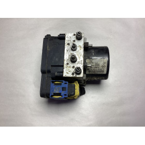 Renault Fluence Megane 3 Scenic 3 Abs Beyni 10.0961-1447.3 10.0619-3256.1 28.5610-5640.3 476601563R 10.0212-0466.4 95CT2AAY2