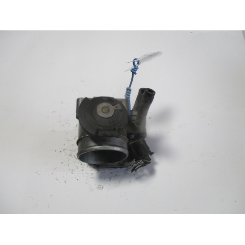 Volkswagen Golf 3 Passat Sharan Gaz Kelebeği 021133064A