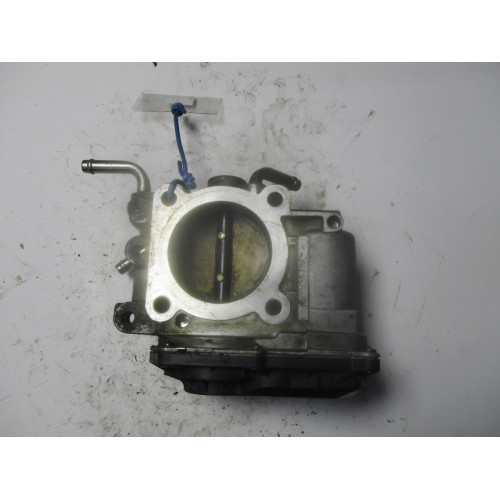 Toyota Avensis Gaz Kelebeği 2203028050