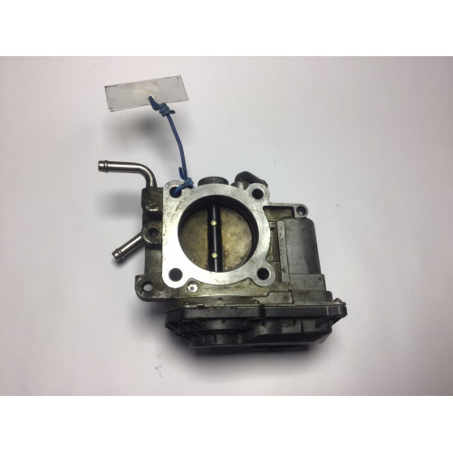 Toyota Avensis Corolla 2.0 Gaz Kelebeği Boğaz Kelebeği 22030-28050