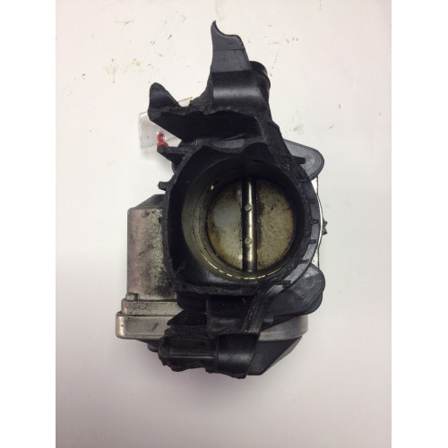 Renault Scenic Fluence Megane Gaz Kelebeği Boğaz Kelebeği 8200190230 8200171134B