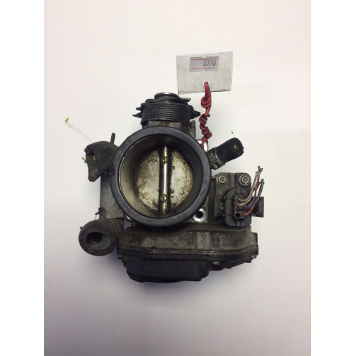 Volkswagen Passat Audi A4 A6 Gaz Kelebeği 058133063H