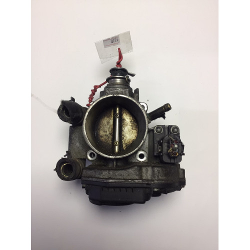 Volkswagen Passat Audi A4 A6 Gaz Kelebeği 058133063H