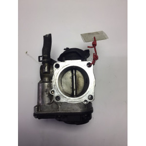 Volkswagen Golf 4 Gaz Kelebeği 06A133064J