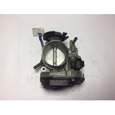 Volkswagen Golf 4 Gaz Kelebeği Boğaz Kelebeği 06A133064J