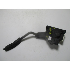 Opel Corsa Gaz Pedalı 13305805 