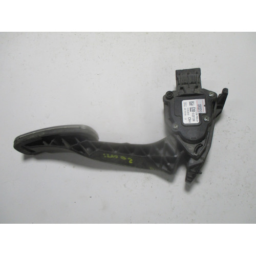 Opel İnsignia Gaz Pedalı 13237356
