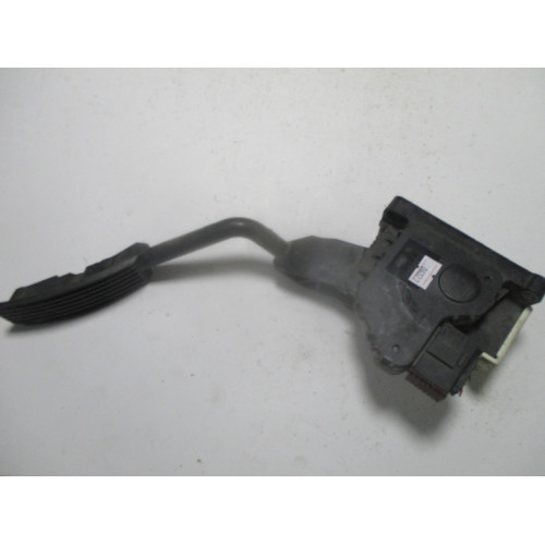 Opel Corsa Gaz Pedalı 13305805 