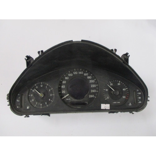 Mercedes W211 Dizel Kilometre Saati Gösterge Paneli A2115400748