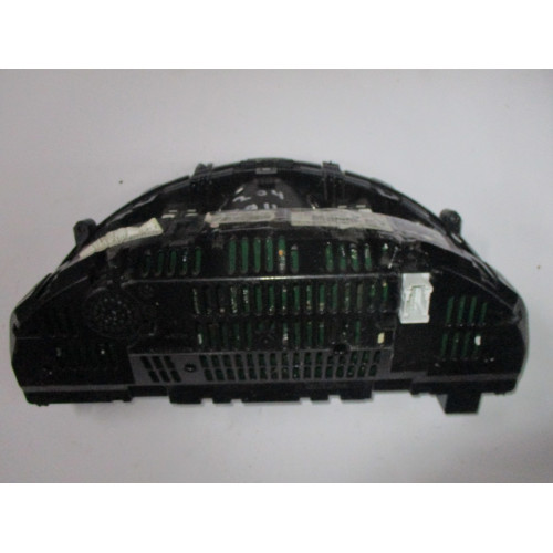  Mercedes W204 Dizel Kilometre Saati Gösterge Paneli A2049002705