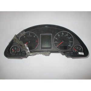 Audi A4 Dizel Kilometre Saati Gösterge Paneli 8E0920982M