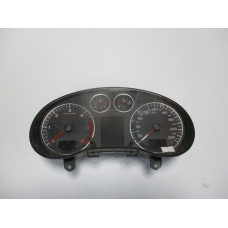 Audi A3 Dizel Kilometre Saati Gösterge Paneli 8P0920900D