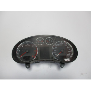 Audi A3 Dizel Kilometre Saati Gösterge Paneli 8P0920900D