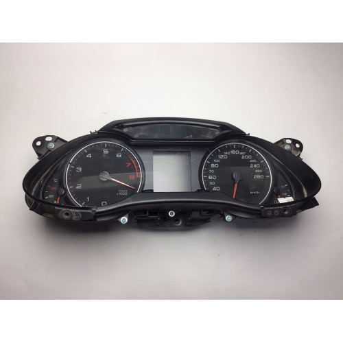 Z Audi A4 Kilometre Saati Gösterge Paneli 8K0920930B