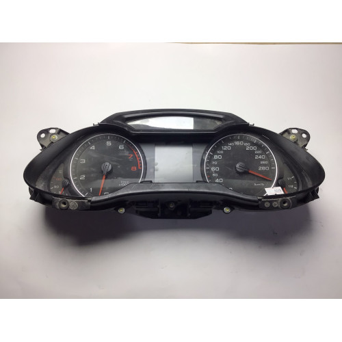 Z Audi A4 Kilometre Saati Gösterge Paneli 8K0920930B