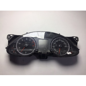 Z Audi A4 Kilometre Saati Gösterge Paneli 8K0920931B