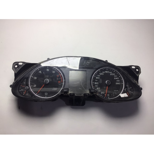 Z Audi A4 Kilometre Saati Gösterge Paneli 8K0920931B