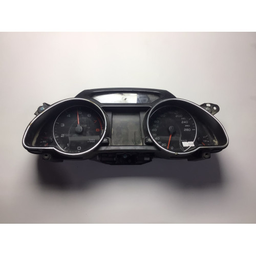 Z Audi A5 Kilometre Saati Gösterge Paneli 8T0920931C