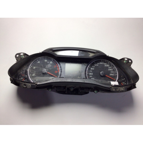 Z Audi A4 Kilometre Saati Gösterge Paneli 8K0920930B