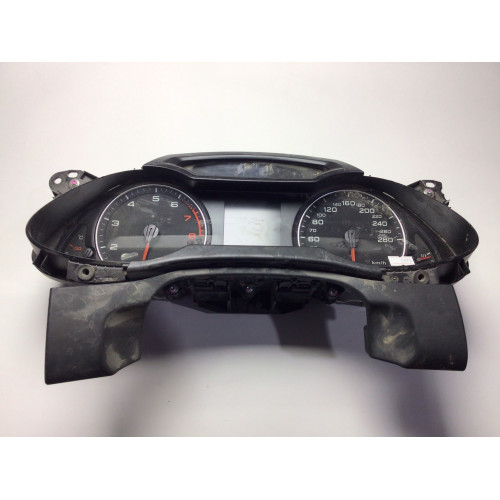 Z Audi A4 Kilometre Saati Gösterge Paneli 8K0920930B