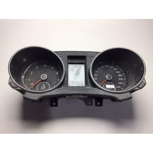 Z Volkswagen Golf 6 Kilometre Saati Gösterge Paneli 5K0920862