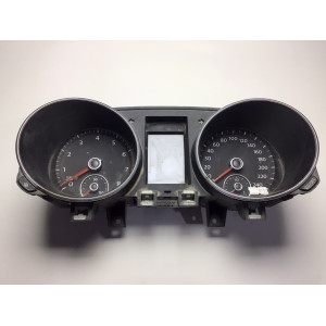 Z Volkswagen Golf 6 Kilometre Saati Gösterge Paneli 5K0920861