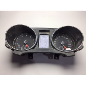 Z Volkswagen Golf 6 Kilometre Saati Gösterge Paneli 5K0920861