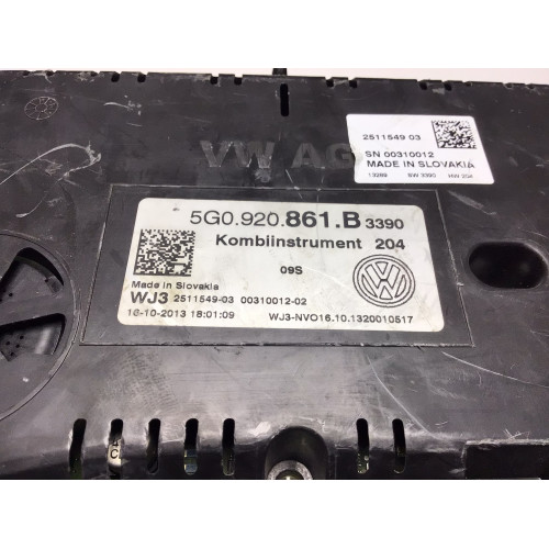 Z Volkswagen Golf 7 Kilometre Saati Gösterge Paneli 5G0920861B