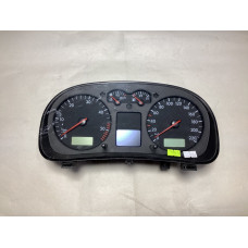 Z Audi A3 Benzinli Kilometre Saati Gösterge Paneli 8P0920932K