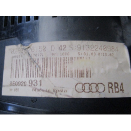 Audi A4 Kilometre Saati Gösterge Paneli 8E0920931