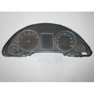 Audi A4 Kilometre Saati Gösterge Paneli 8E0920900H