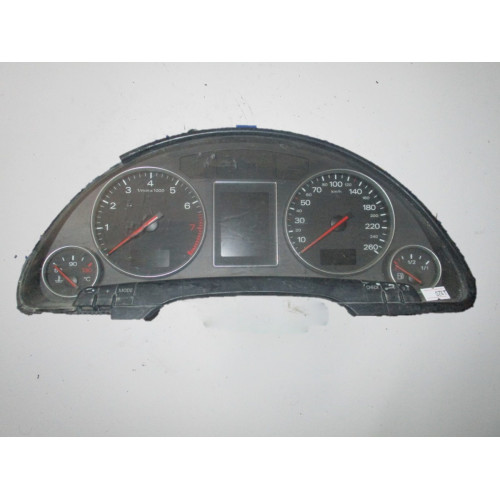 Audi A4 Kilometre Saati Gösterge Paneli 8E0920900F