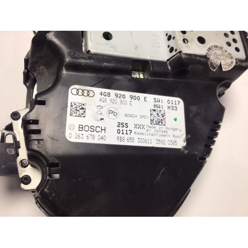 Z Audi A8 Kilometre Saati Gösterge Paneli 4G8920900E